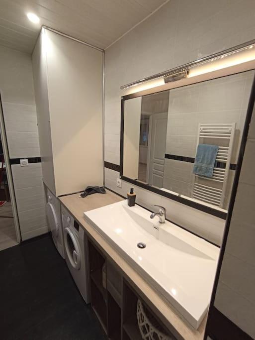 Superbe Appartement Renove A Neuf Centre Bourg Brem-Sur-Mer Zewnętrze zdjęcie